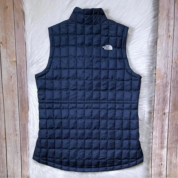 The North Face Women’s ThermoBall Insulated Vest In Summit Navy - Picture 5 of 9